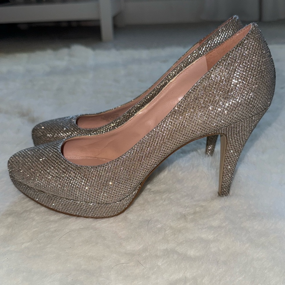 Enzo Angiolini Dixy Gold Platform Heels size 8